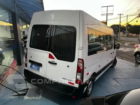 Master 2.3 dCi Executive Longo 16L Dies