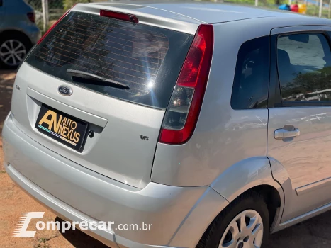 FIESTA 1.6 MPI Class Hatch 8V