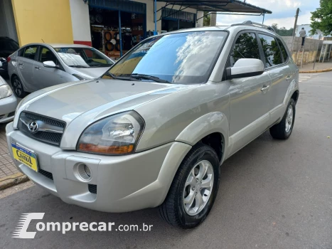 Hyundai TUCSON 2.0 MPFI GLS 16V 143cv 2WD 4 portas