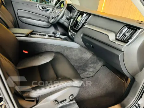 XC60 2.0 T8 Hybrid Momentum AWD Geartronic