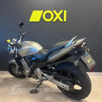 CB 600F HORNET