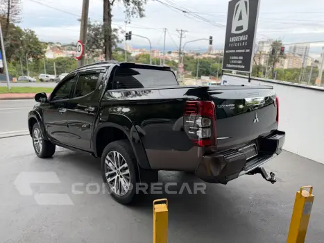 L200 Triton 2.4 16V Turbo Diesel Sport Hpe-S Terra Cd 4P 4X4
