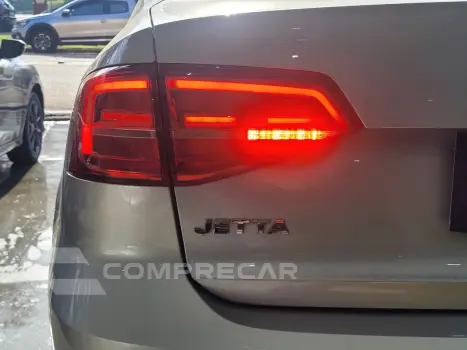 JETTA Highline 2.0 TSI 16V 4p Tiptronic