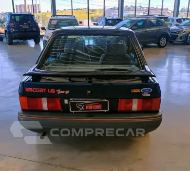 ESCORT 1.8 Guarujá 8V