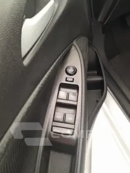 Onix Hatch 1.0 12V 4P FLEX LT