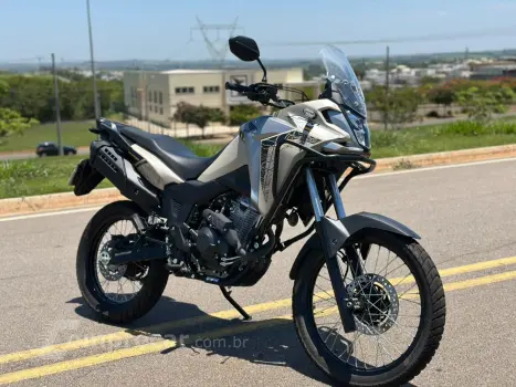 XRE 300 SAHARA ADVENTURE