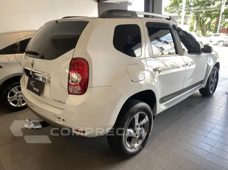 DUSTER 2.0 Tech Road II 4X2 16V