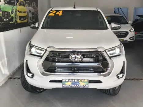 HILUX 2.8 D-4D TURBO DIESEL CD SRX 4X4 AUTOMÁTICO