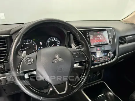 OUTLANDER 2.0 COMFORT 16V GASOLINA 4P AUTOMÁTICO