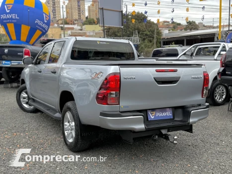 Hilux CD 4x4 2.8 Diesel Mec.