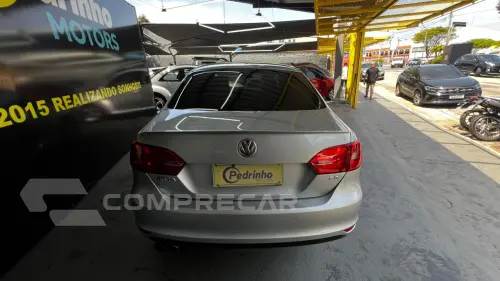 Jetta 2.0 4P FLEX AUTOMÁTICO