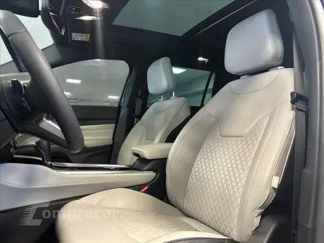 COMMANDER 1.3 T270 TURBO FLEX OVERLAND AT6