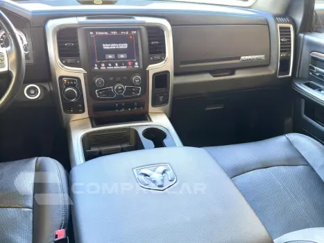 CLASSIC 5.7 V8 GASOLINA LARAMIE NIGHT EDITION CD 4X4 AUTOMÁT