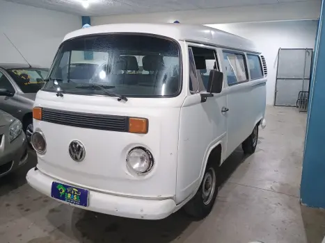 Volkswagen Kombi Standart 1.6 3 portas