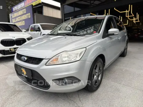 FORD FOCUS 1.6 GLX 8V FLEX 4P MANUAL 4 portas