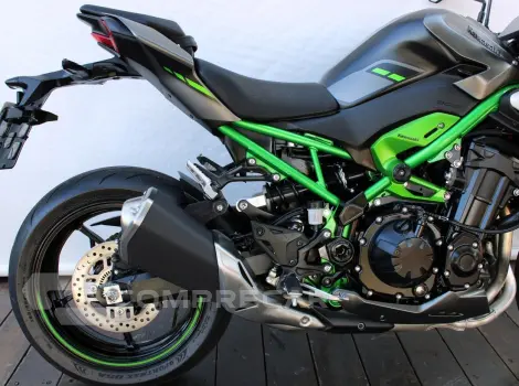 KAWASAKI Z900