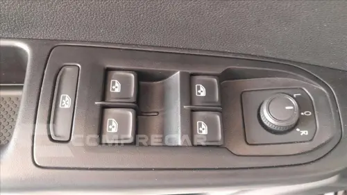 TAOS 1.4 250 TSI TOTAL FLEX COMFORTLINE AUTOMÁTICO