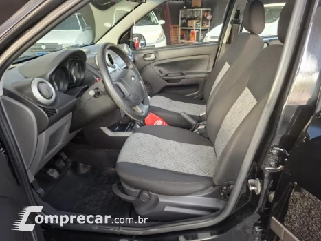 FIESTA HATCH - 1.6 ROCAM SE PLUS 8V 4P MANUAL