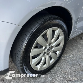 Polo Sedan 1.6 Mi Total Flex 8V 4p