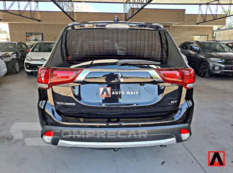 OUTLANDER 3.0 GT 4X4 V6 24V