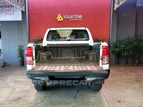 HILUX HILUX CD STD 2.8 16V TURBO DIE 4X4 4P C/AR