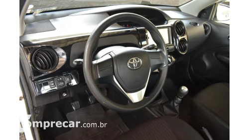 Toyota ETIOS SEDAN - 1.5 X SEDAN 16V 4P MANUAL 4 portas