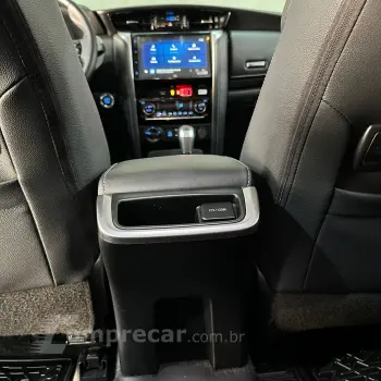 Hilux SW4 SRX 4x4 2.8 TDI 16V Dies. Aut.