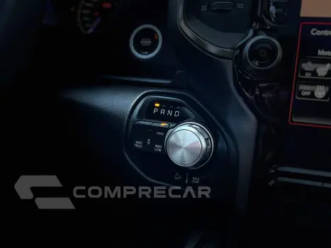 RAM 5.7 V8 1500 Rebel CD 4X4