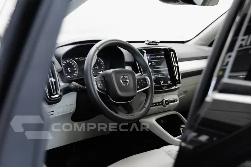 XC40 2.0 T5 Momentum AWD Geartronic