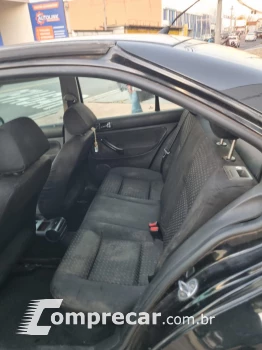 Bora 2.0/ 2.0 Flex 8v Mec.
