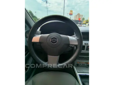 VECTRA 2.0 MPFI ELEGANCE 8V FLEX 4P MANUAL