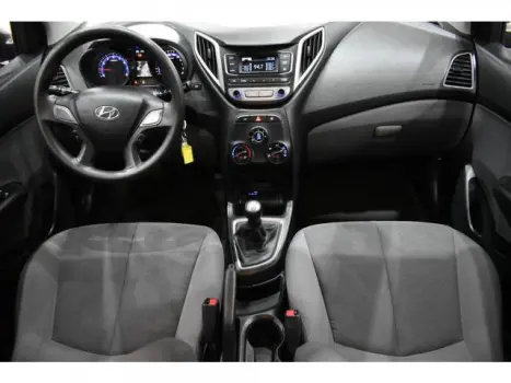 HB20S - 1.0 COMFORT PLUS 12V 4P MANUAL