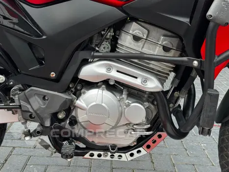 XRE 300 ABS