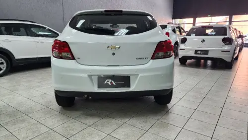 ONIX HATCH LT 1.0 8V FlexPower 5p Mec.