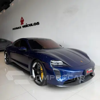 TAYCAN Turbo S