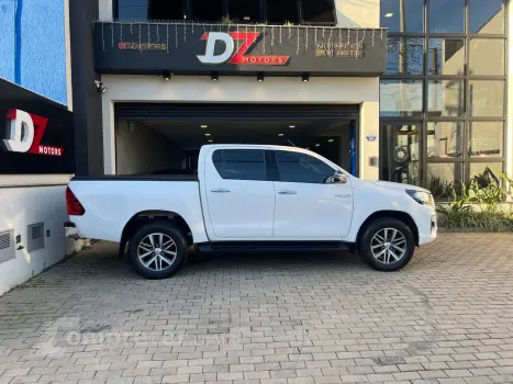 HILUX 2.7 SRV 4X2 CD 16V