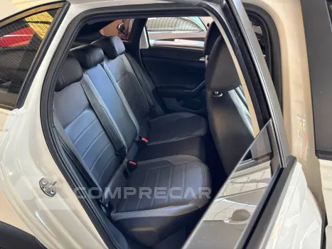 Nivus Highline 1.0 200 TSI Flex Aut.