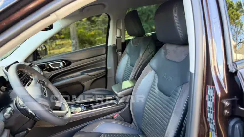 COMMANDER 1.3 T270 Turbo Limited