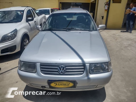 Volkswagen Santana 1.8 4 portas