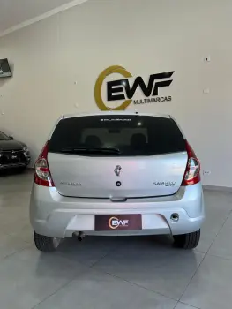 SANDERO Authentique Hi-Flex 1.0 16V 5p