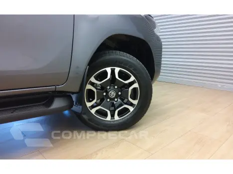 HILUX 2.8 D-4D TURBO DIESEL CD SRX 4X4 AUTOMÁTICO