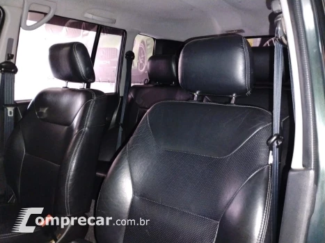 PAJERO TR4 2.0 4X4 16V 140CV FLEX 4P AUTOMÁTICO