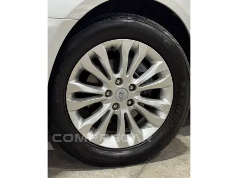 AZERA 3.3 MPFI GLS SEDAN V6 24V GASOLINA 4P AUTOMÁTICO