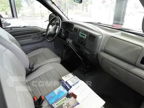 F-250 3.9 XLT 4X2 CS DIESEL 2P MANUAL