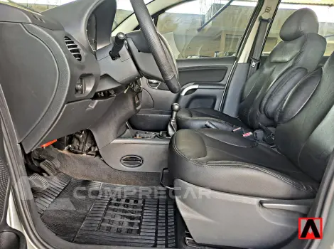 C3 1.4 I Exclusive 8V