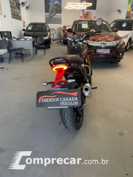 Speed Triple