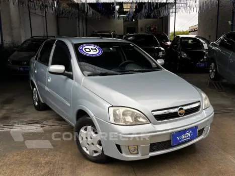 CORSA 1.4 MPFI Premium Sedan 8V