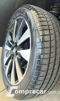 KICKS SV CVT