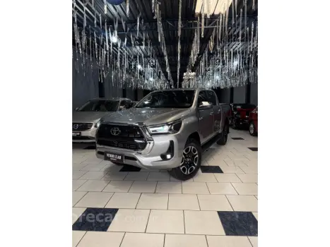 Toyota HILUX 2.8 D-4D TURBO DIESEL CD SRX 4X4 AUTOMÁTICO 4 portas