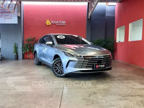 BYD KING 1.5 DM-I PHEV GS AUTOMÁTICO 4 portas